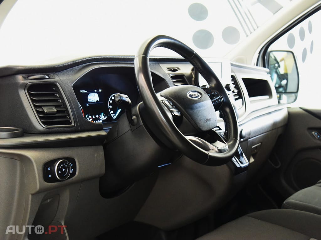 Ford Transit Custom 280L1 2.0 TDCi H1-Tecto Baixo Trend Aut.