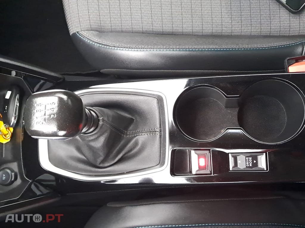 Peugeot 2008 PureTech 130 Allure Pack