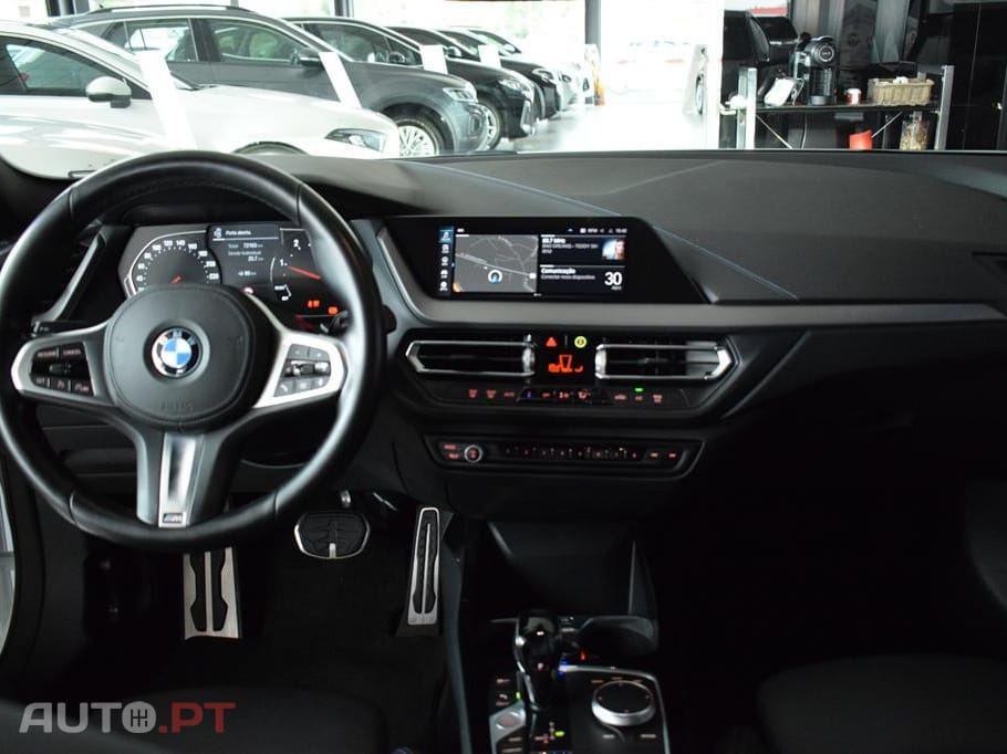 BMW 216 d Pack Desportivo M