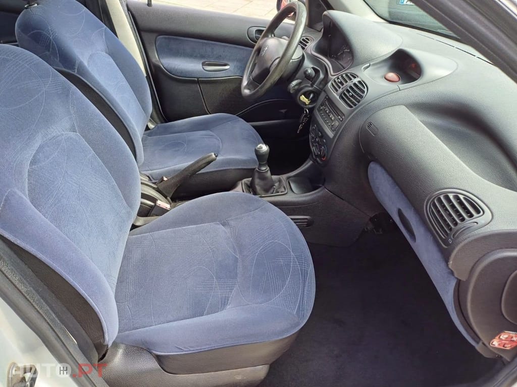 Peugeot 206 1.1 XR Présence — fotografia 7