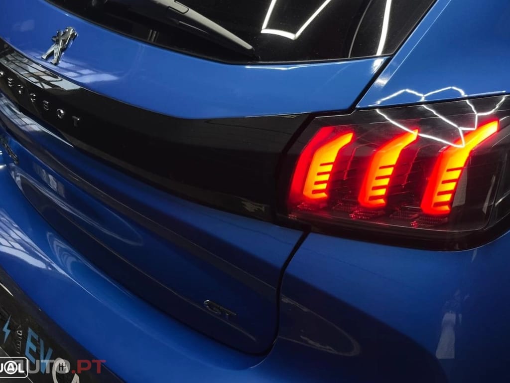 Peugeot E-208 50 kWh GT
