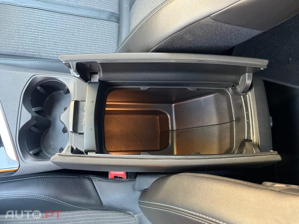 Peugeot 3008 1.6 ALLURE PACK HYBRID