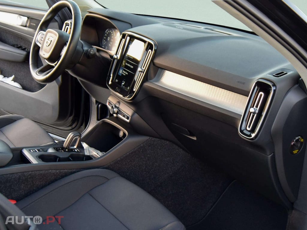 Volvo XC40 1.5 T5 PHEV Inscription Expression