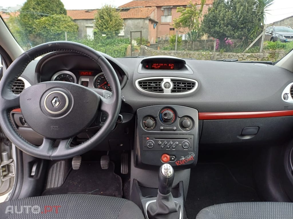 Renault Clio 1.2 16V Rip Curl