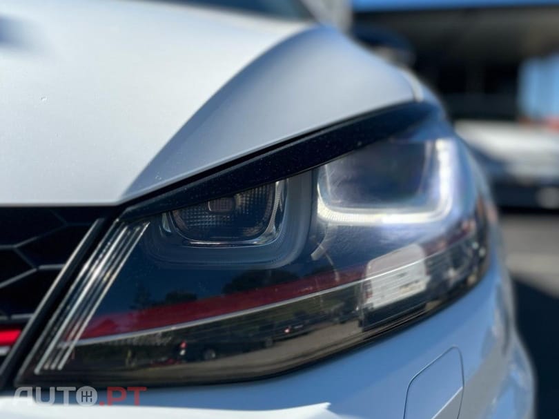 Volkswagen Golf 2.0 GTi DSG