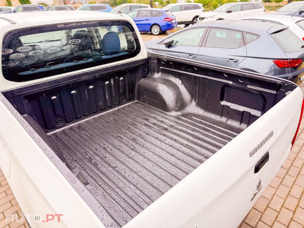 Mitsubishi L200 2.3 DI-D CD Invite 4WD