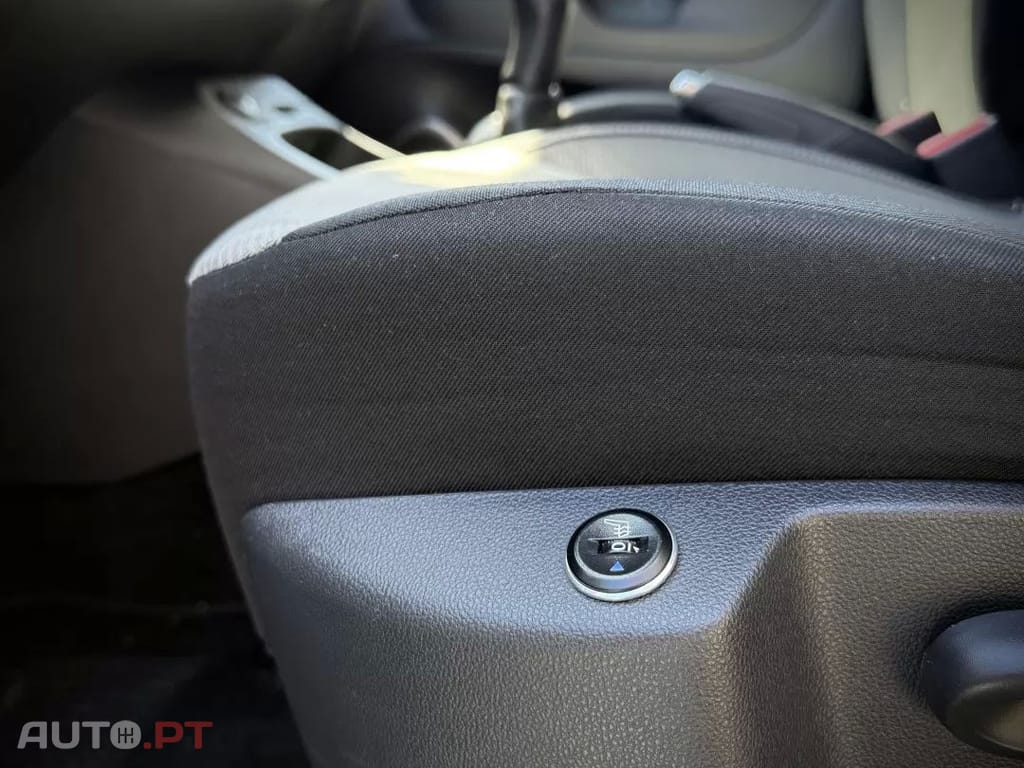 Renault Captur (ENERGY) TCe 90 LIMITED