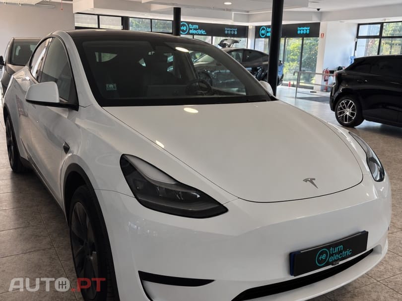 Tesla Model Y Long Range RWD