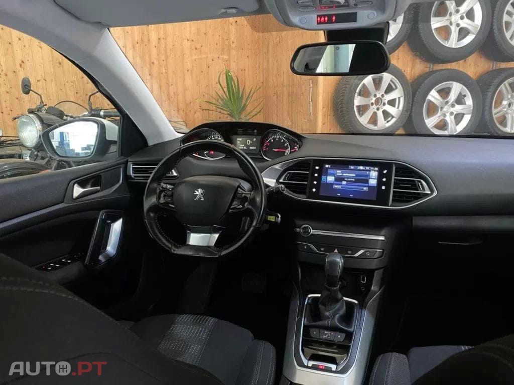 Peugeot 308 1.2 PureTech Style