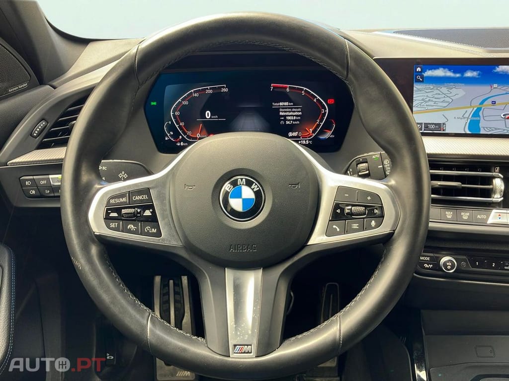 BMW 118 i Pack Desportivo M Auto