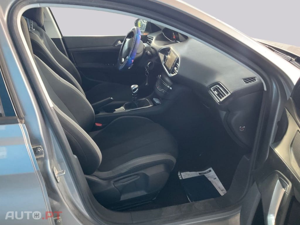 Peugeot 308 SW 1.2 PureTech Style