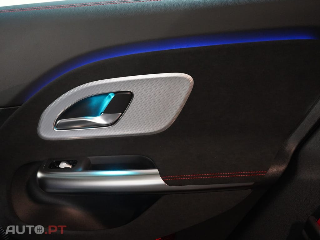 Mercedes-Benz CLA 250 com tecnologia EQ