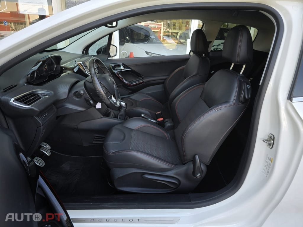 Peugeot 208 1.2 PureTech GT Line
