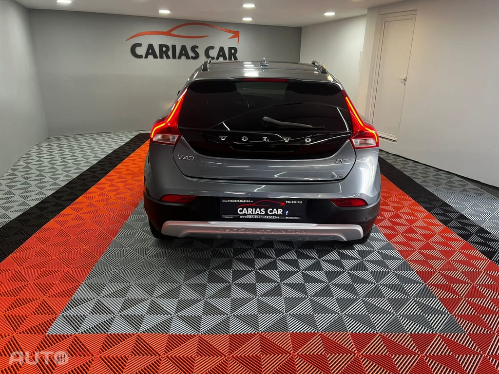 Volvo V40 Cross Country 2.0 D2 Summum