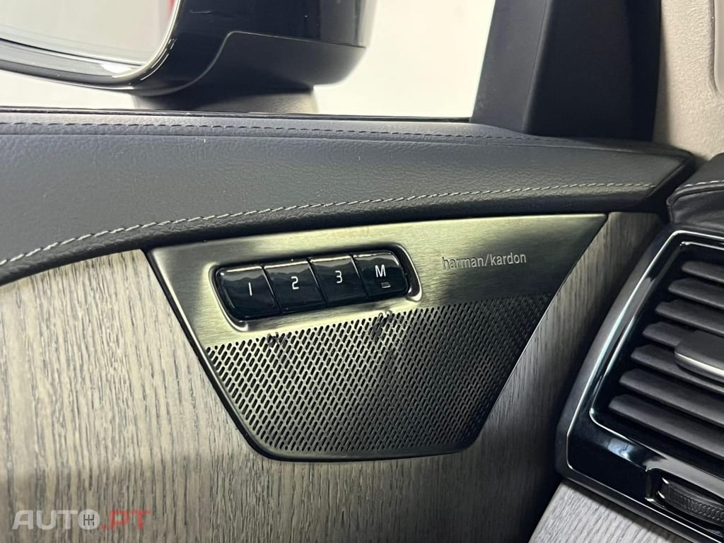 Volvo XC90 T8 455 PHEV AWD Ultimate Dark Auto