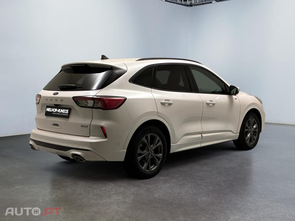 Ford Kuga 2.5 FHEV ST-Line X