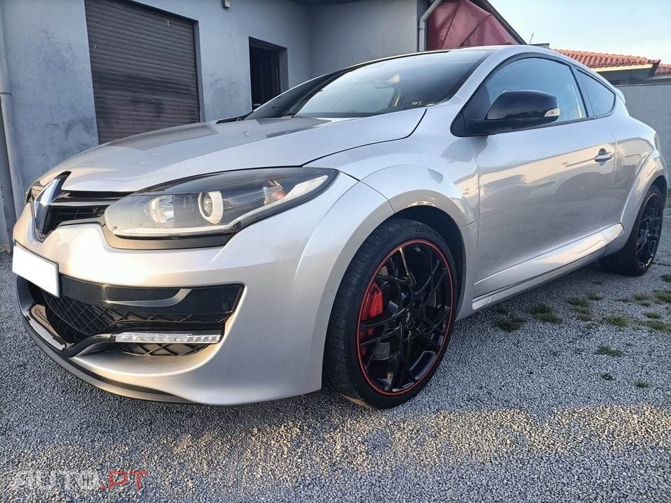 Renault Mégane Coupe 2.0 T 16V RS