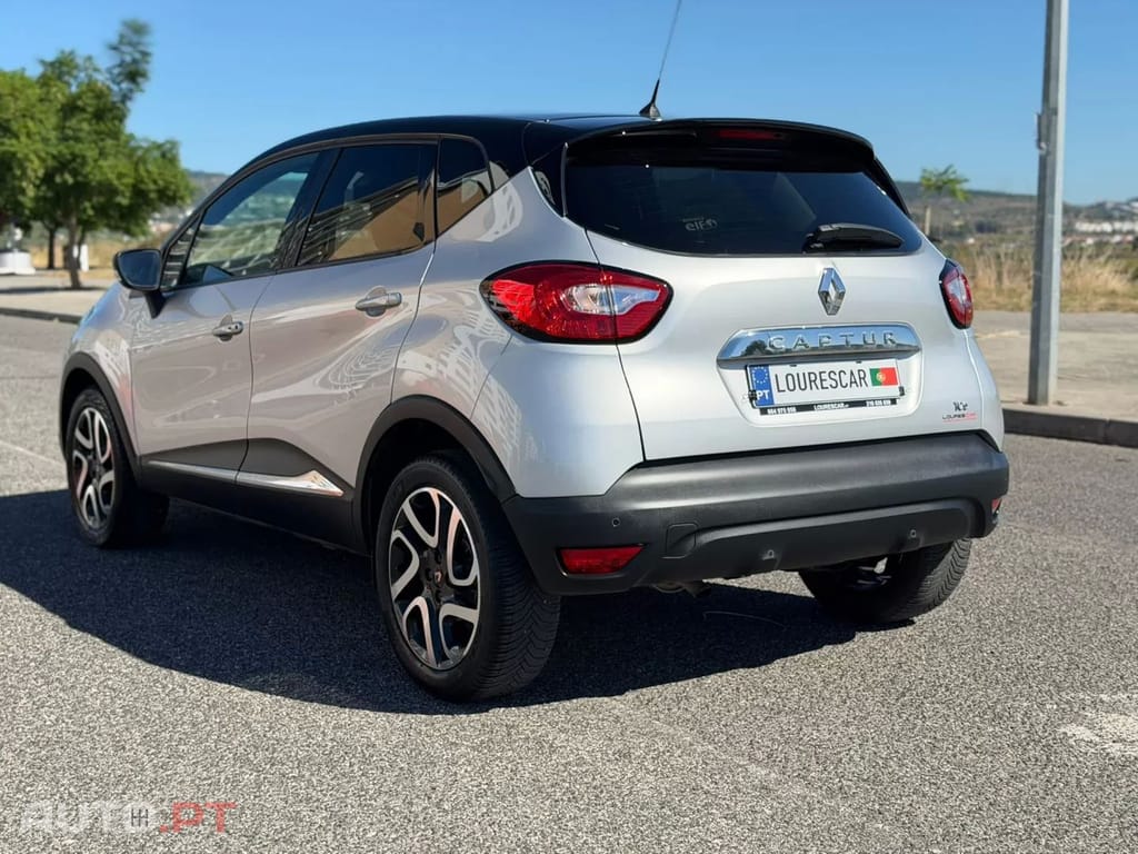 Renault Captur TCe 120 EDC Dynamique — fotografia 21