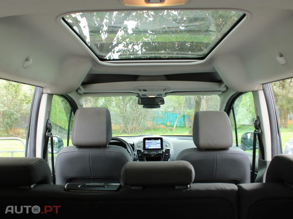 Ford Tourneo Grand 1.5 TDCi Titanium