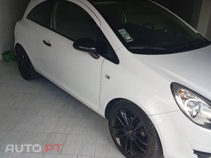 Opel Corsa Black Edition 1.4 16v