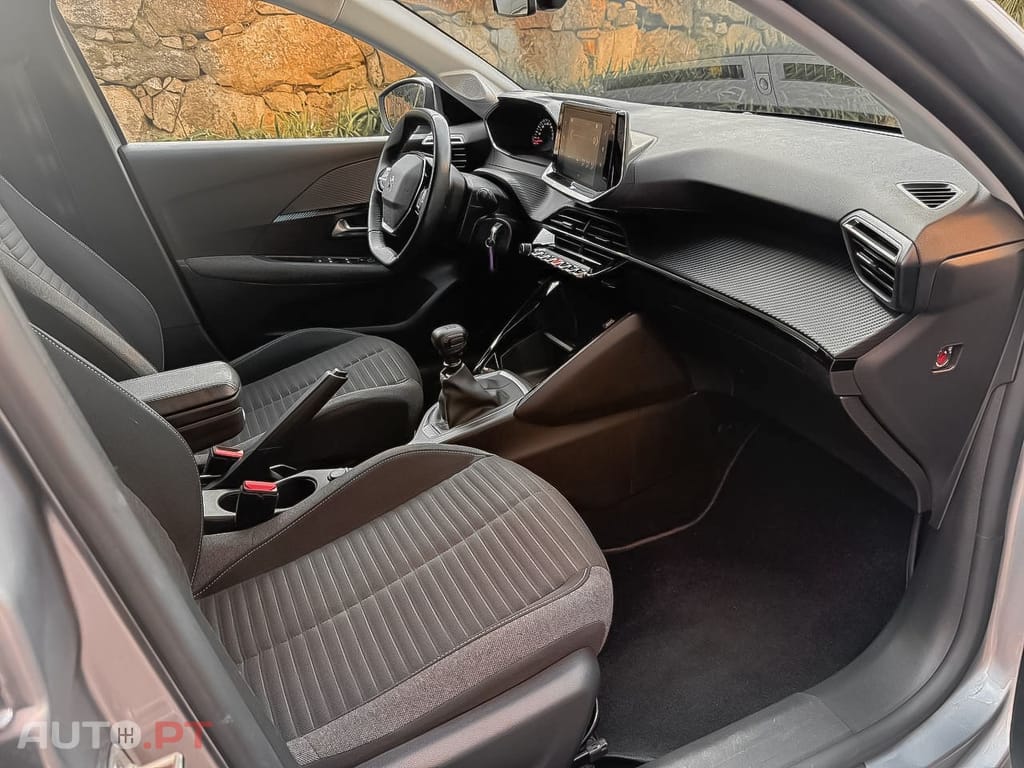 Peugeot 208 PureTech 100 Style