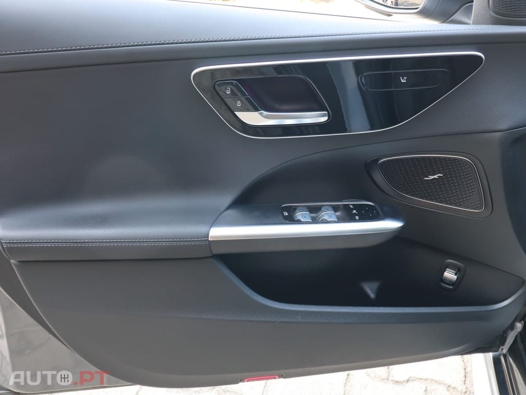 Mercedes-Benz C 300 de 4Matic T 9G-TRONIC AMG Line