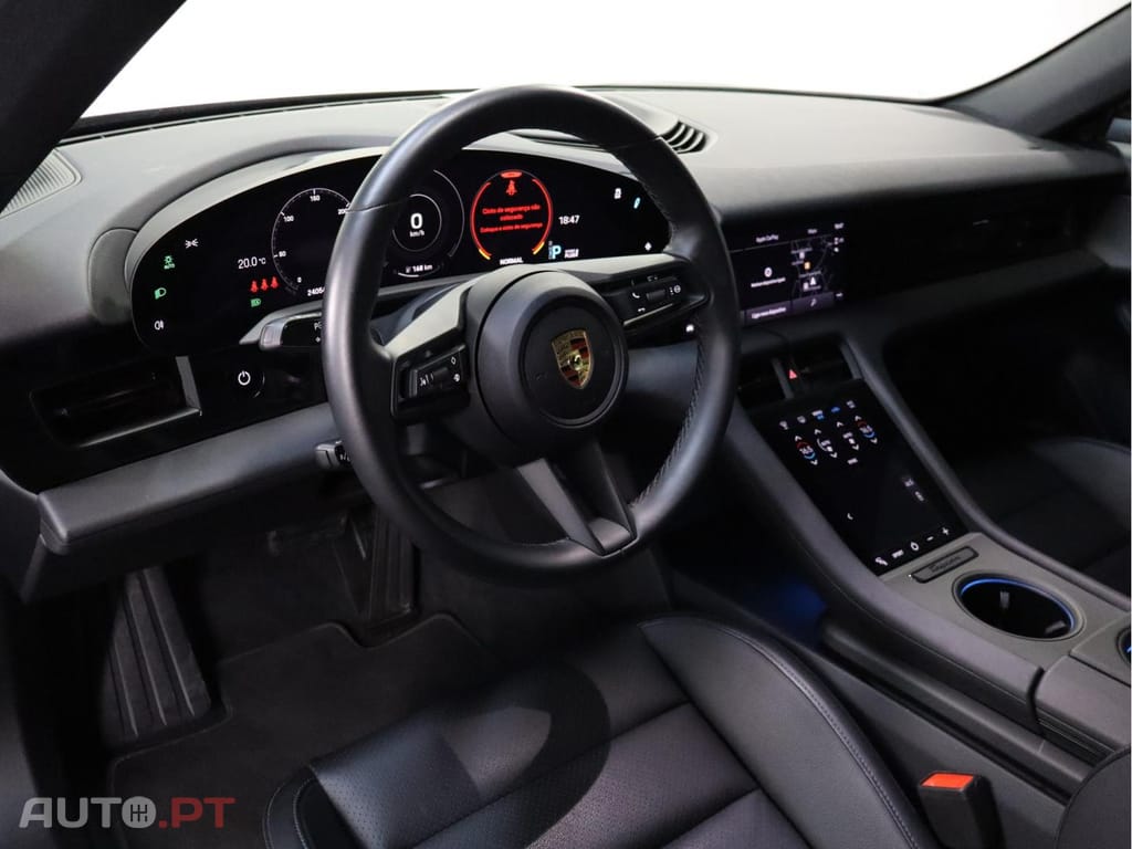 Porsche Taycan Standard