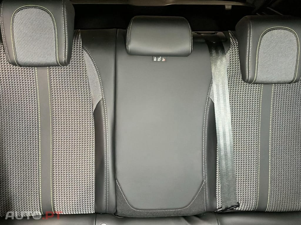 Peugeot E-208 50 KWh GT