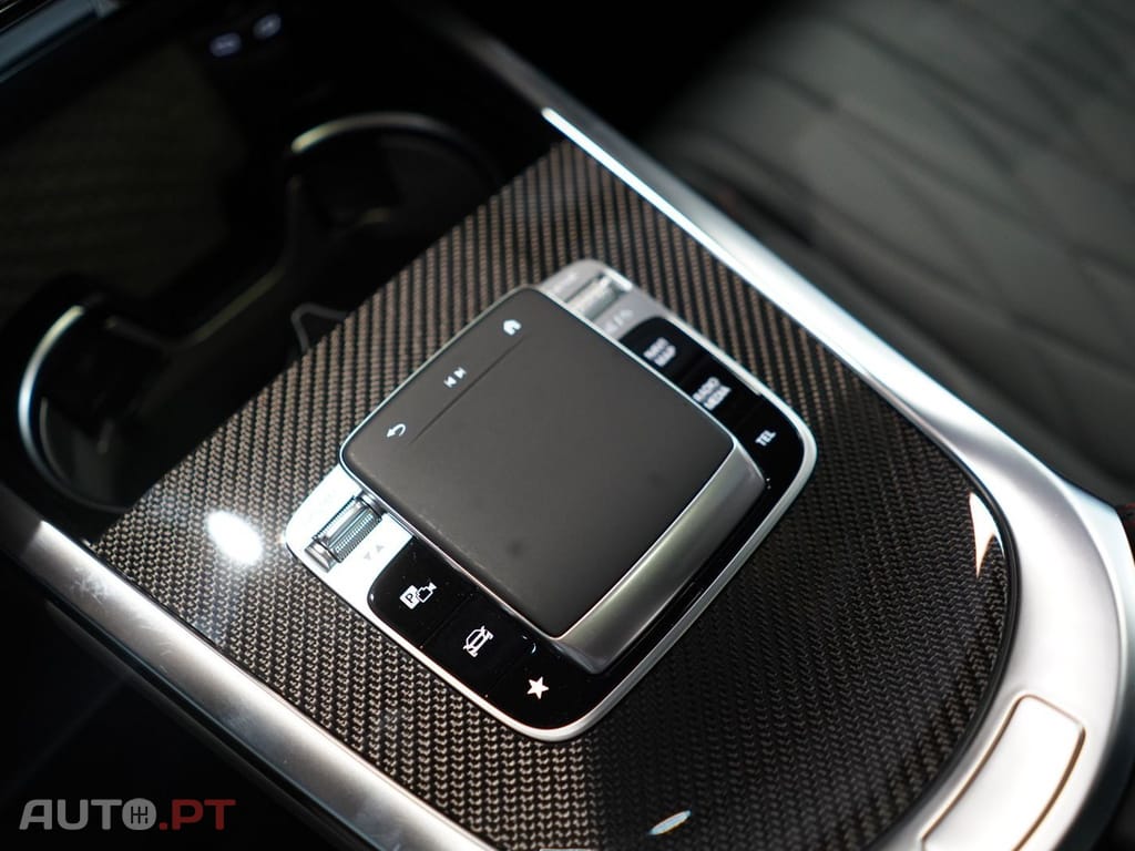 Mercedes-Benz G 63 AMG FACELIFT KEYLESS CARBON