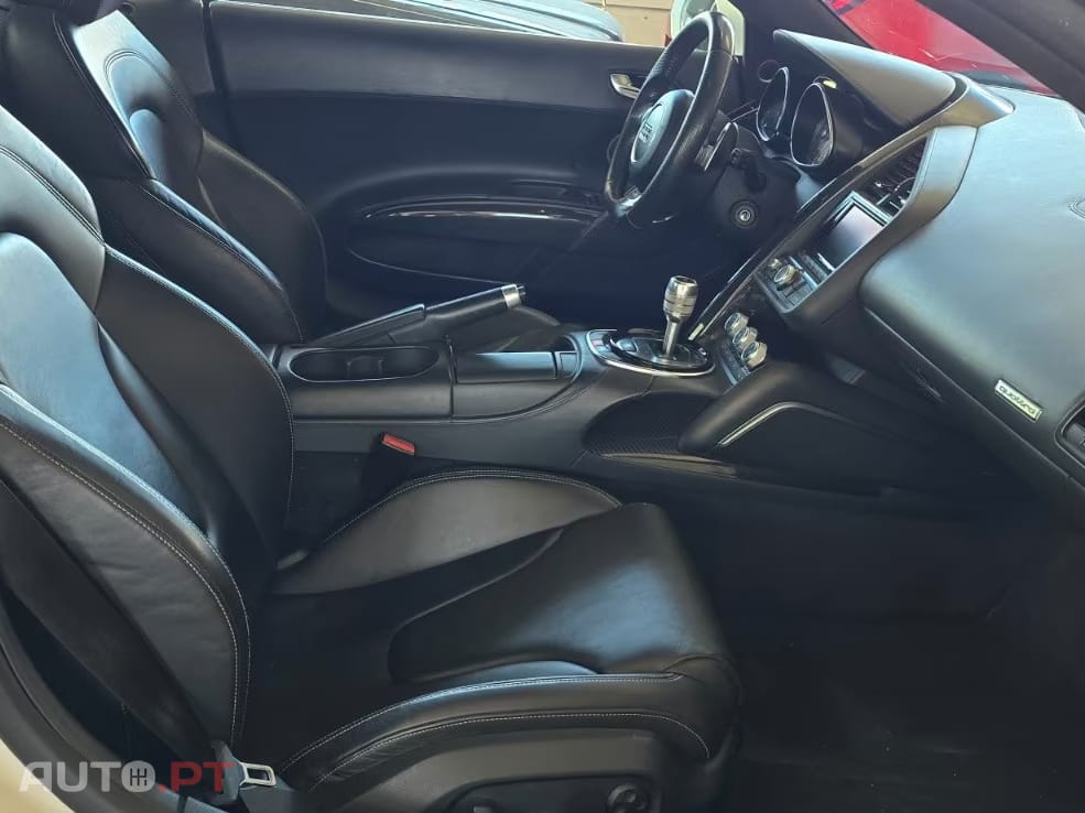 Audi R8 4.2 FSI quattro R tronic