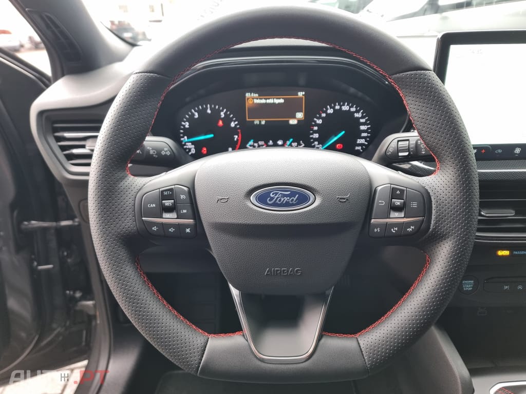 Ford Focus 1.0 EcoBoost MHEV ST-Line