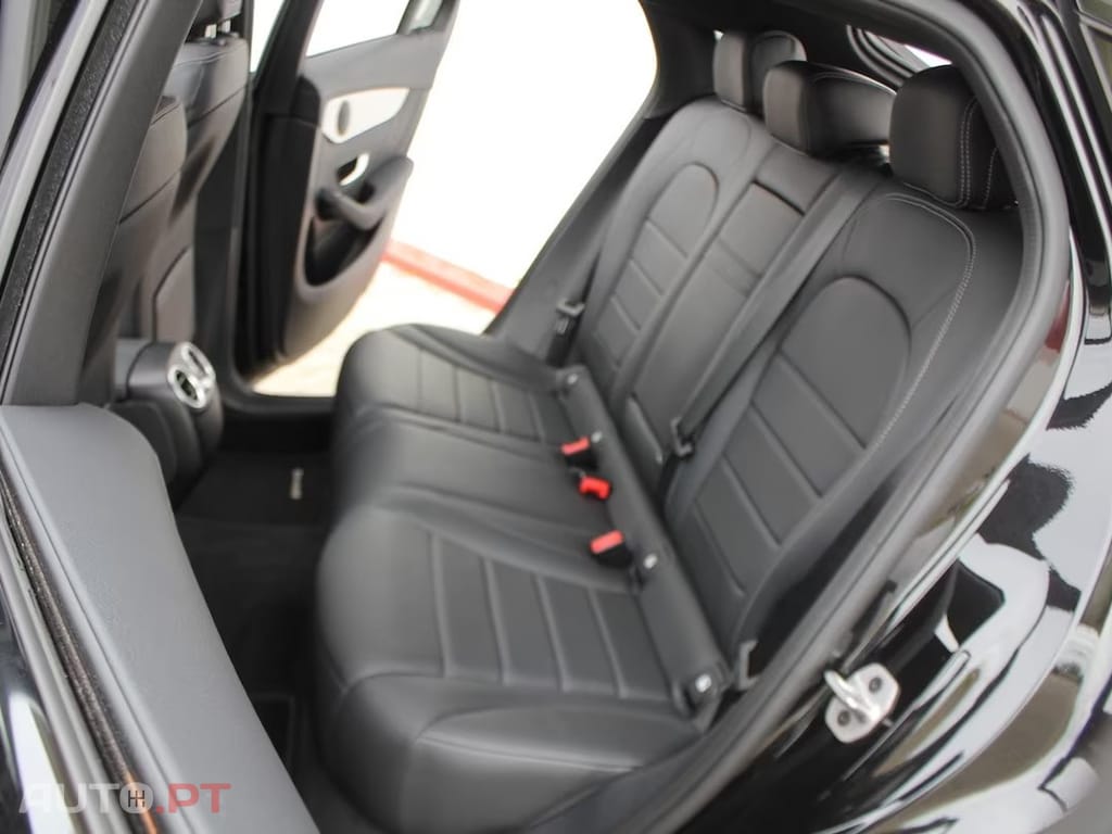 Mercedes-Benz GLC 300 de Coupe 4Matic 9G-TRONIC AMG Line