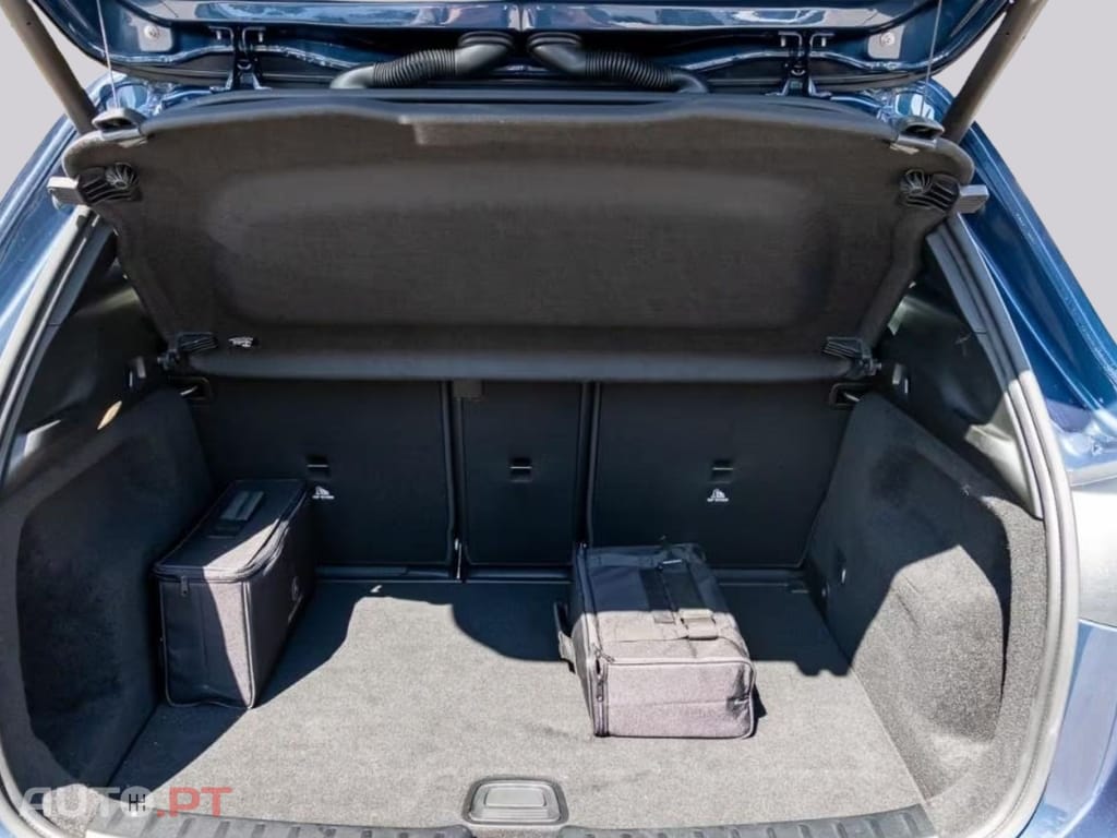 Mercedes-Benz GLA 250 I.V.A DEDUTIVEL e AMG Line 
