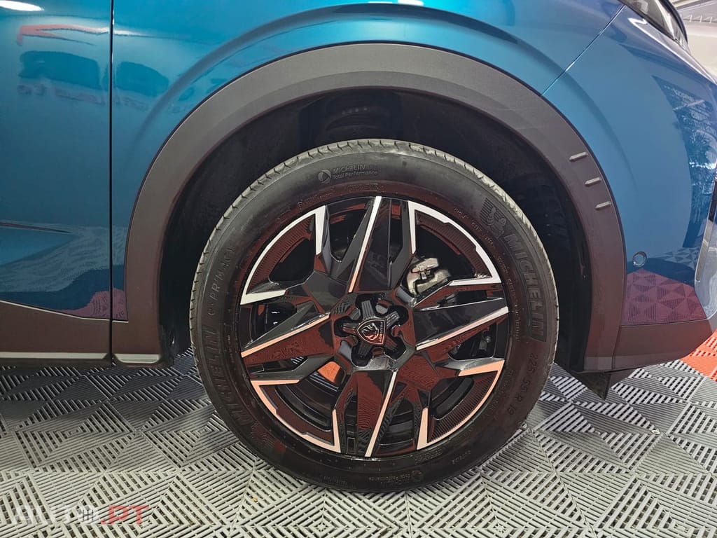 Peugeot 5008 1.2 Hybrid Allure Pack EAT8