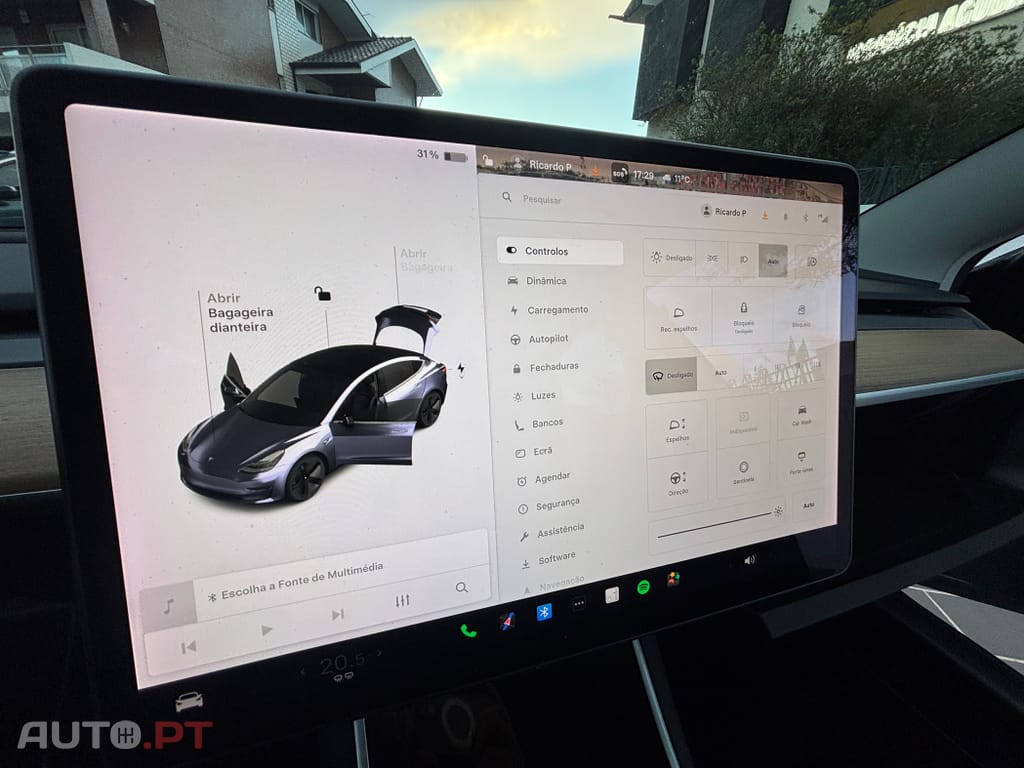 Tesla Model 3 Standard Range Plus RWD