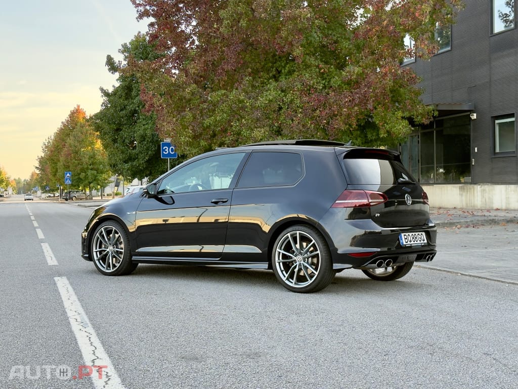 Volkswagen Golf R 4Motion BlueMotion DSG