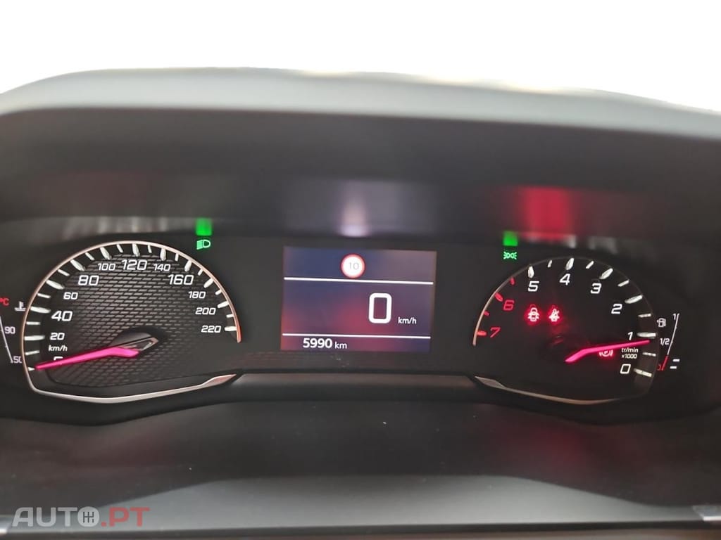 Peugeot 2008 1.2 PureTech Style