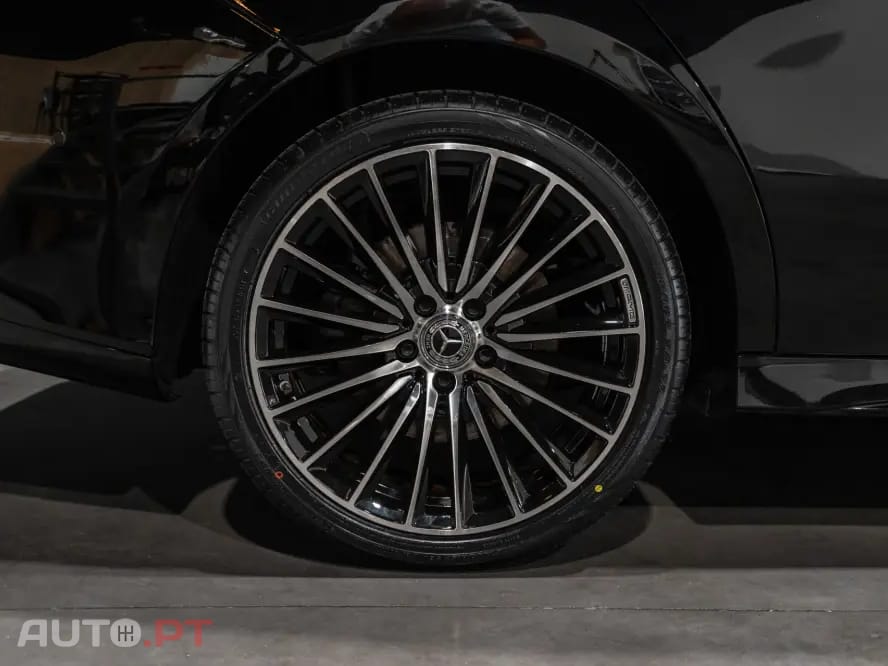 Mercedes-Benz CLA 250 e Shooting Brake AMG Line