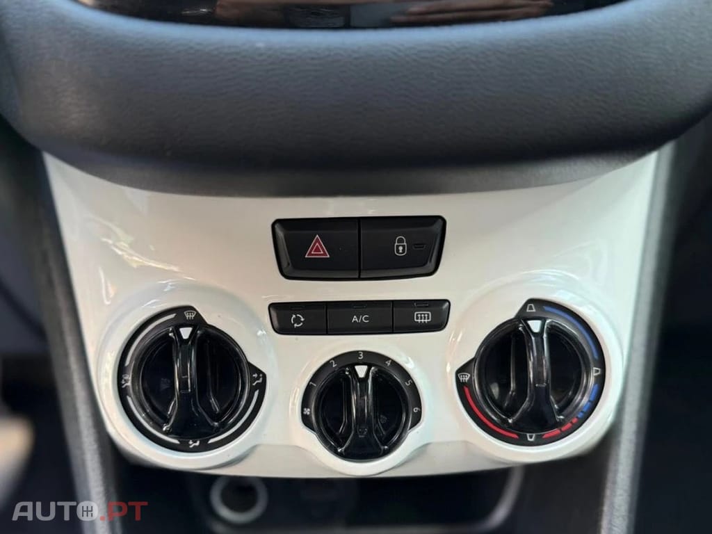 Peugeot 208 1.4 HDi SE Style