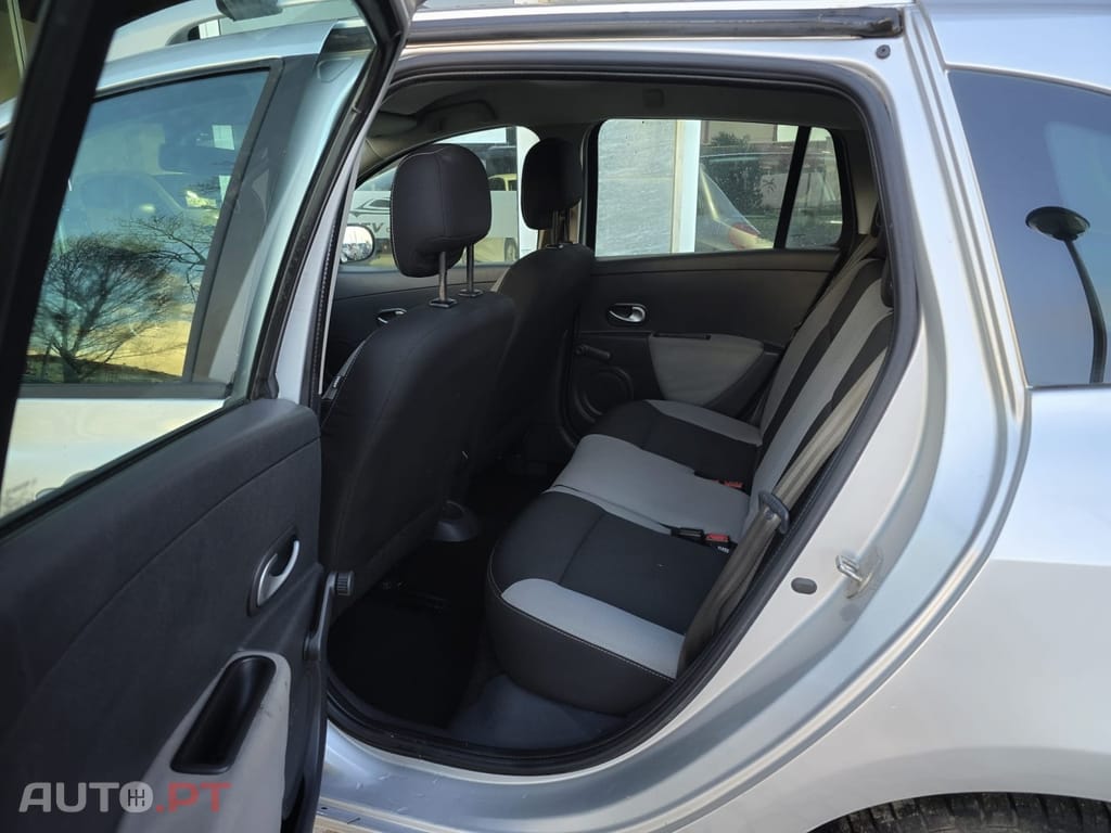 Renault Clio Break 1.2 16V Dynamique S