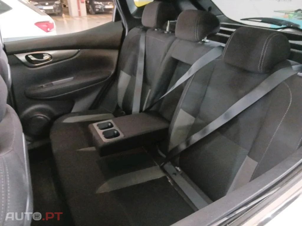 Nissan Qashqai 1.5 dCi N-Connecta