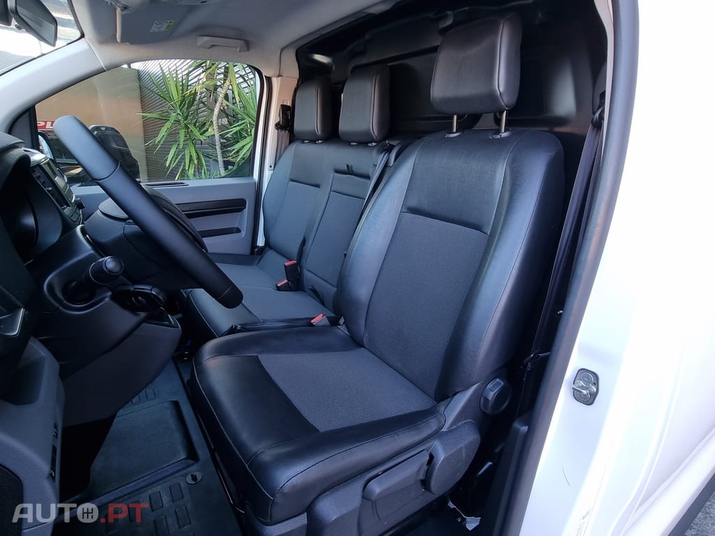 Peugeot Expert 1.6 BlueHDi L1H1 Premium Compact