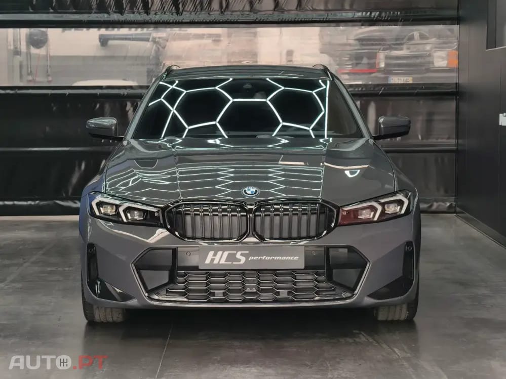 BMW 330 e Pack Desportivo M Pro Auto