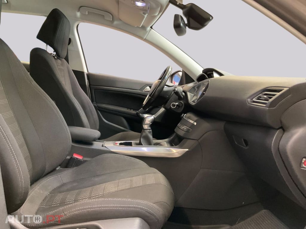 Peugeot 308 1.2 e-THP Allure