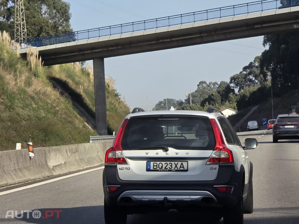 Volvo XC70 2.0 D4 181cv