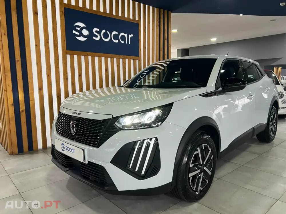 Peugeot 2008 1.2 PureTech Style