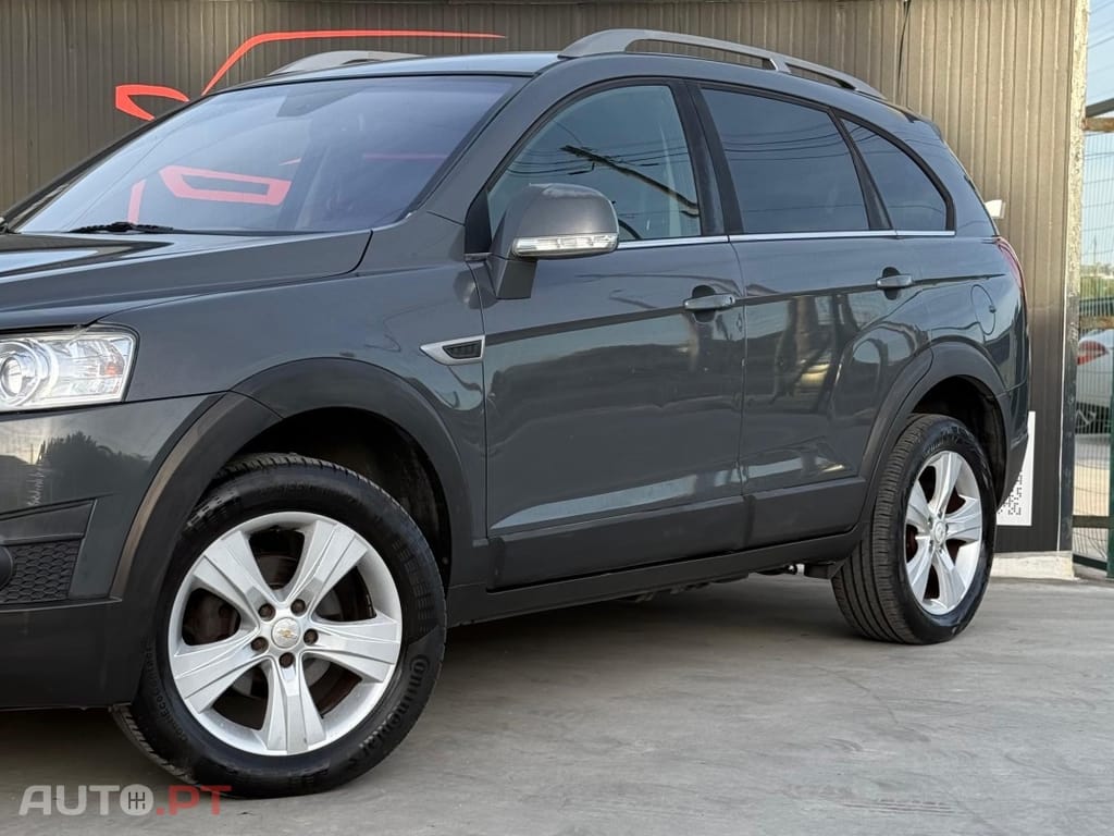 Chevrolet Captiva 2.2 VCDi Seven 164g 7L