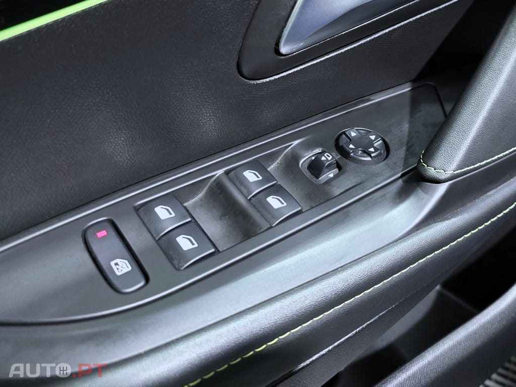 Peugeot E-208 50 kWh GT Line