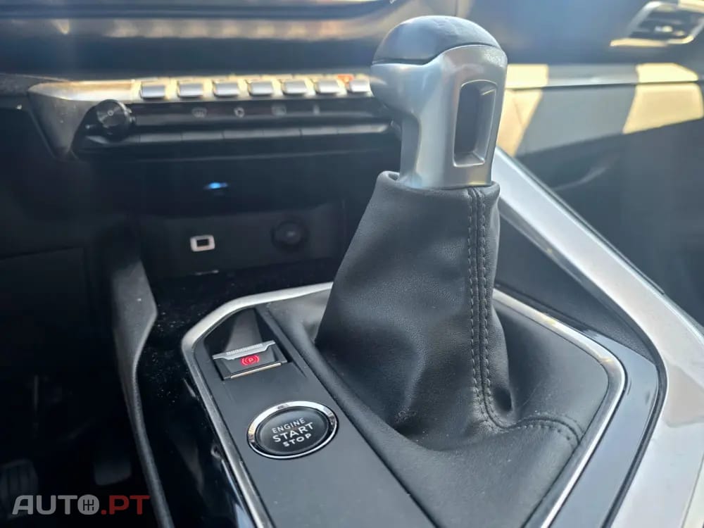 Peugeot 3008 1.2 PureTech Allure