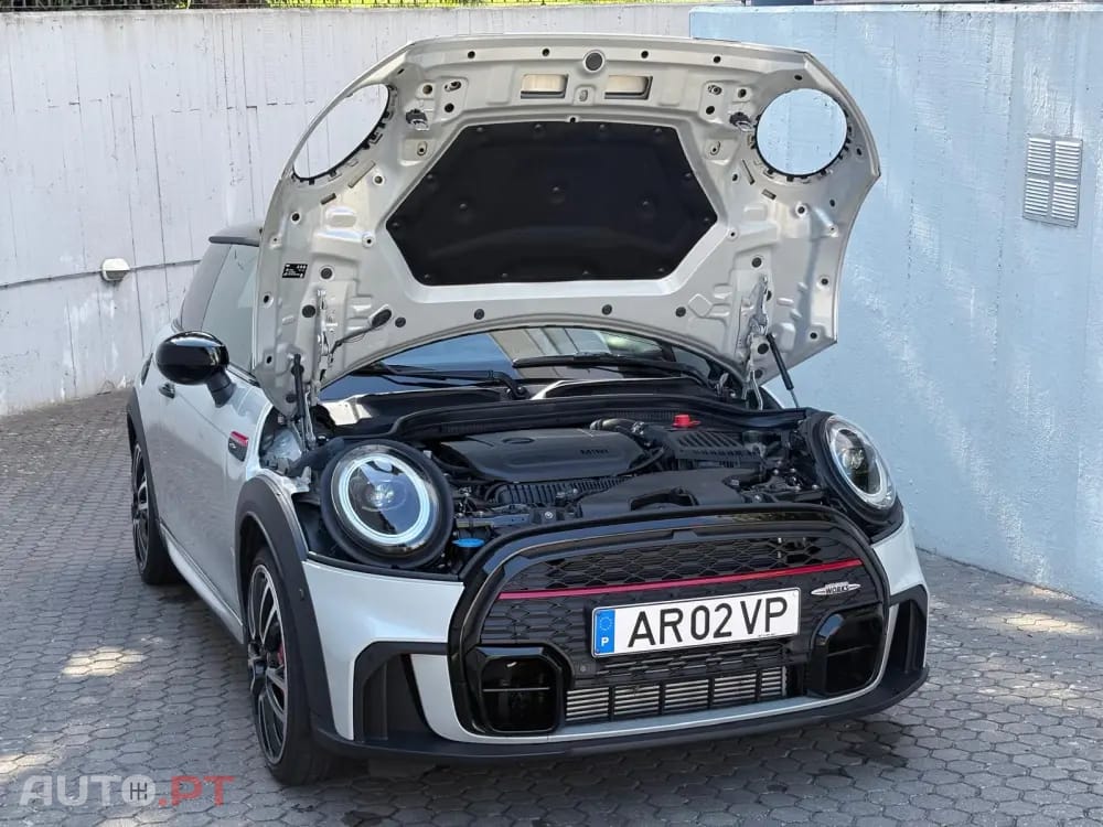 MINI Cooper John Cooper Works Auto Desportiva